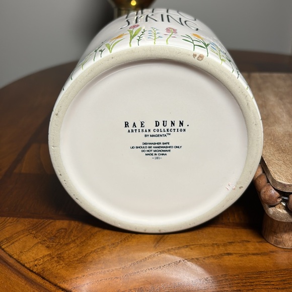 Rae Dunn Hello Spring storage container - Picture 4 of 4